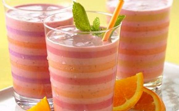 Vişne Şeftali Smoothie