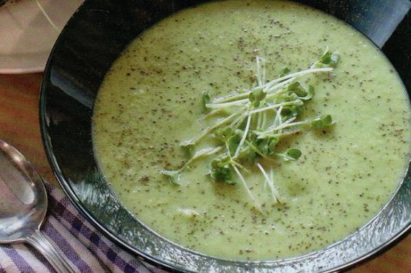 Yeşil Detoks Çorbası