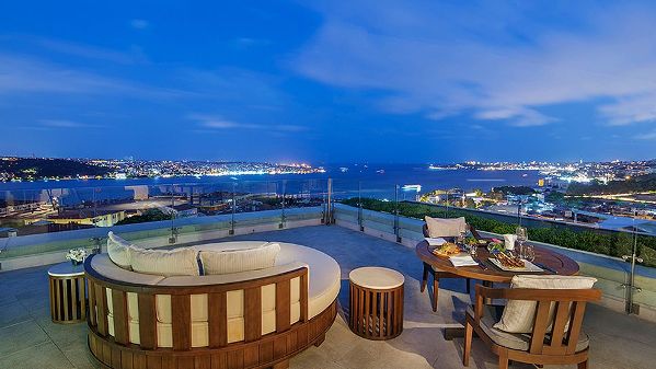 Conrad İstanbul Bosphorus