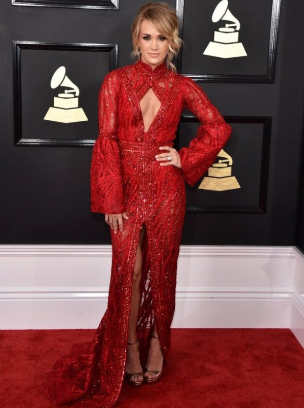 CARRIE UNDERWOOD